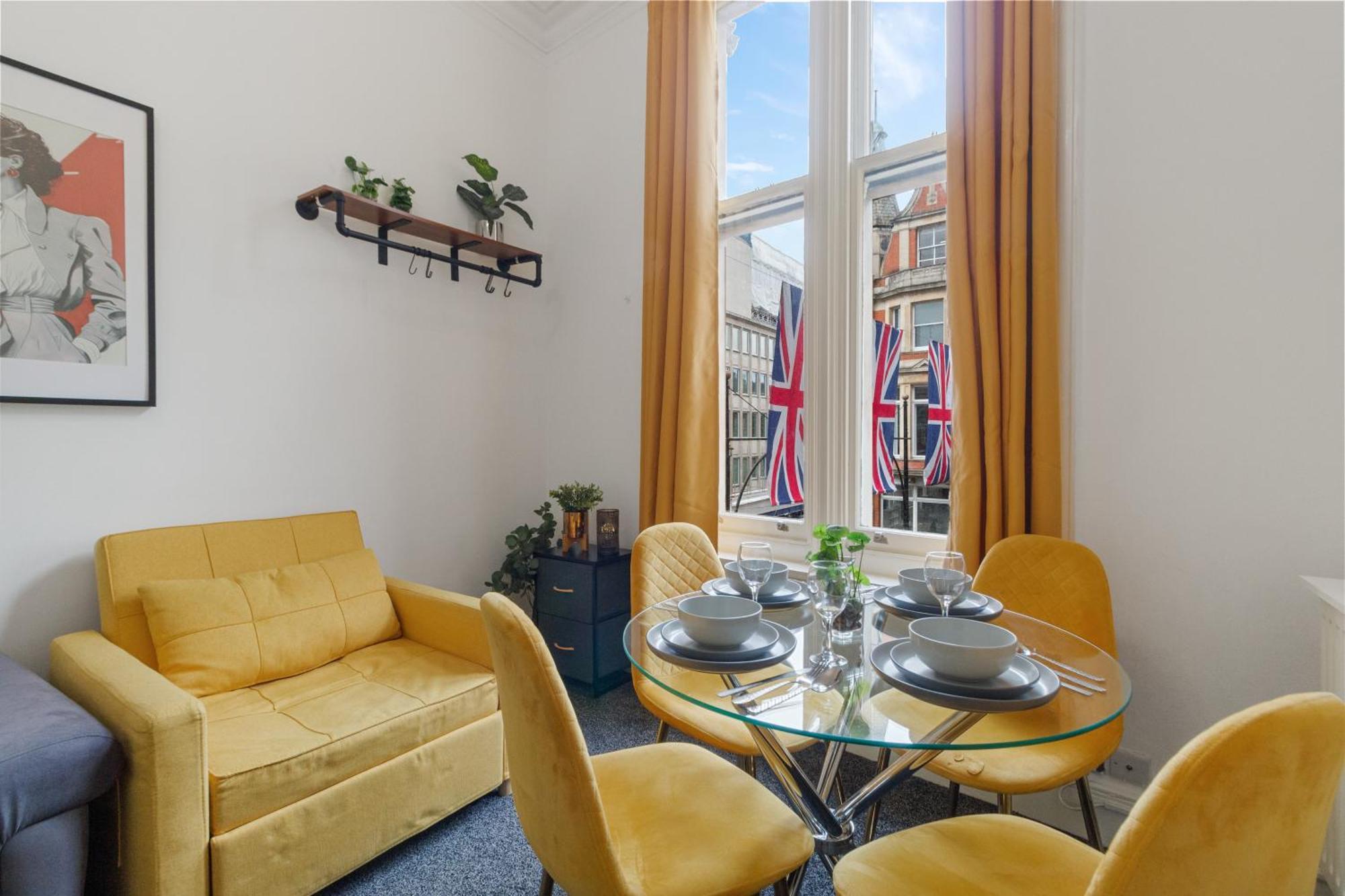 Luxurious Apartments On Oxford Street Londra Exterior foto