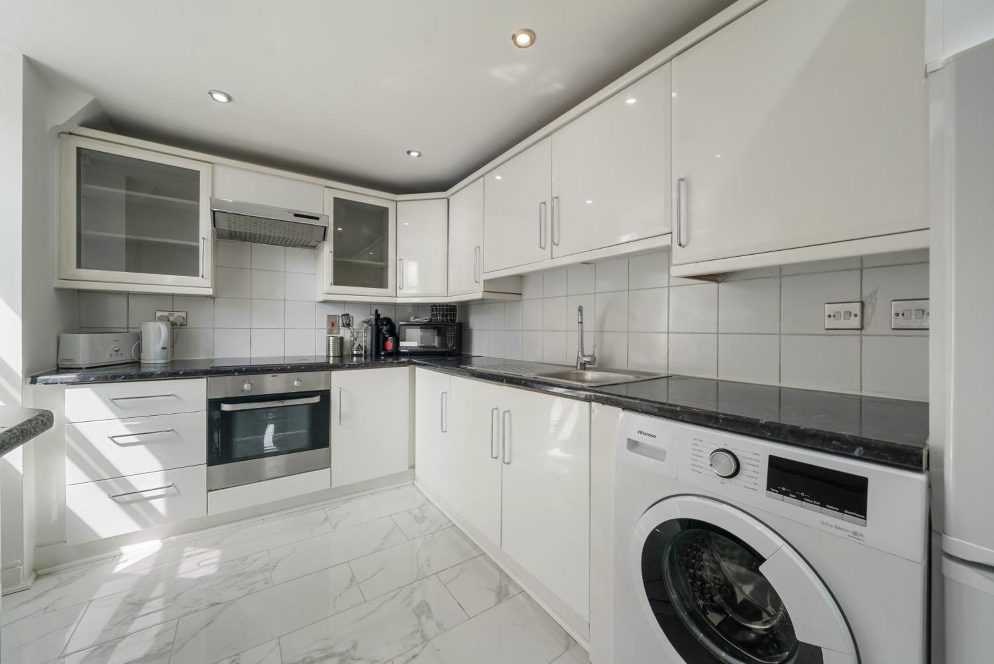 Luxurious Apartments On Oxford Street Londra Exterior foto